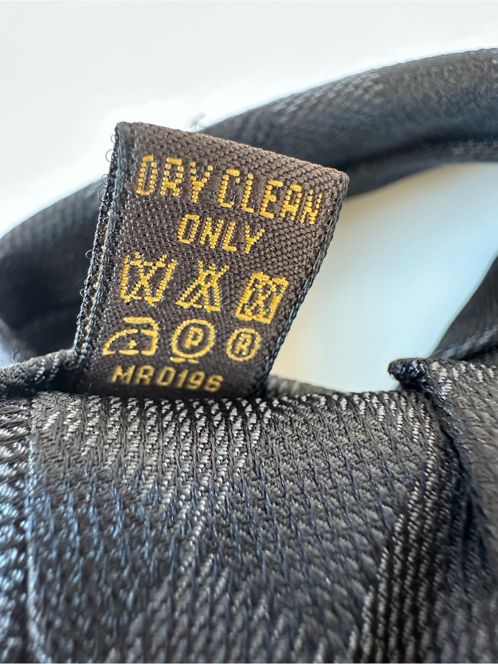 LOUIS VUITTON Caravat Black and Charcoal Checker Silk Tie - Picture 11 of 12